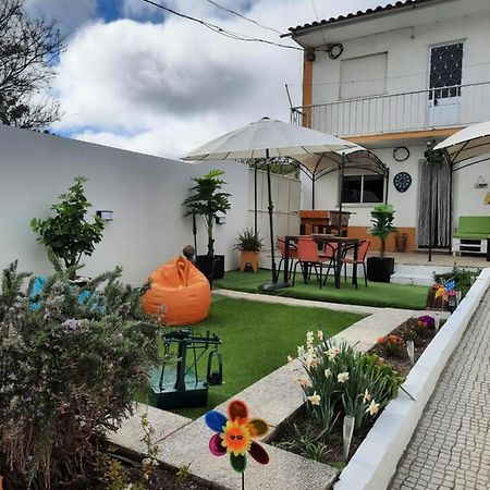 Casas Da Roseira 2+1 Famalicao Nazare Villa Buitenkant foto